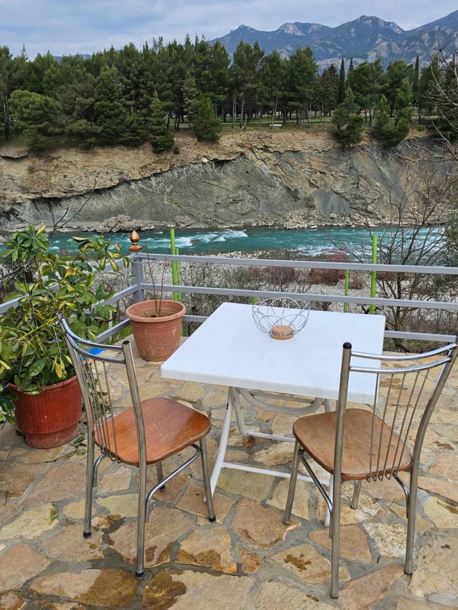 Honey-House “Kastrioti” Διαμέρισμα Πρεμετή Δωμάτιο φωτογραφία